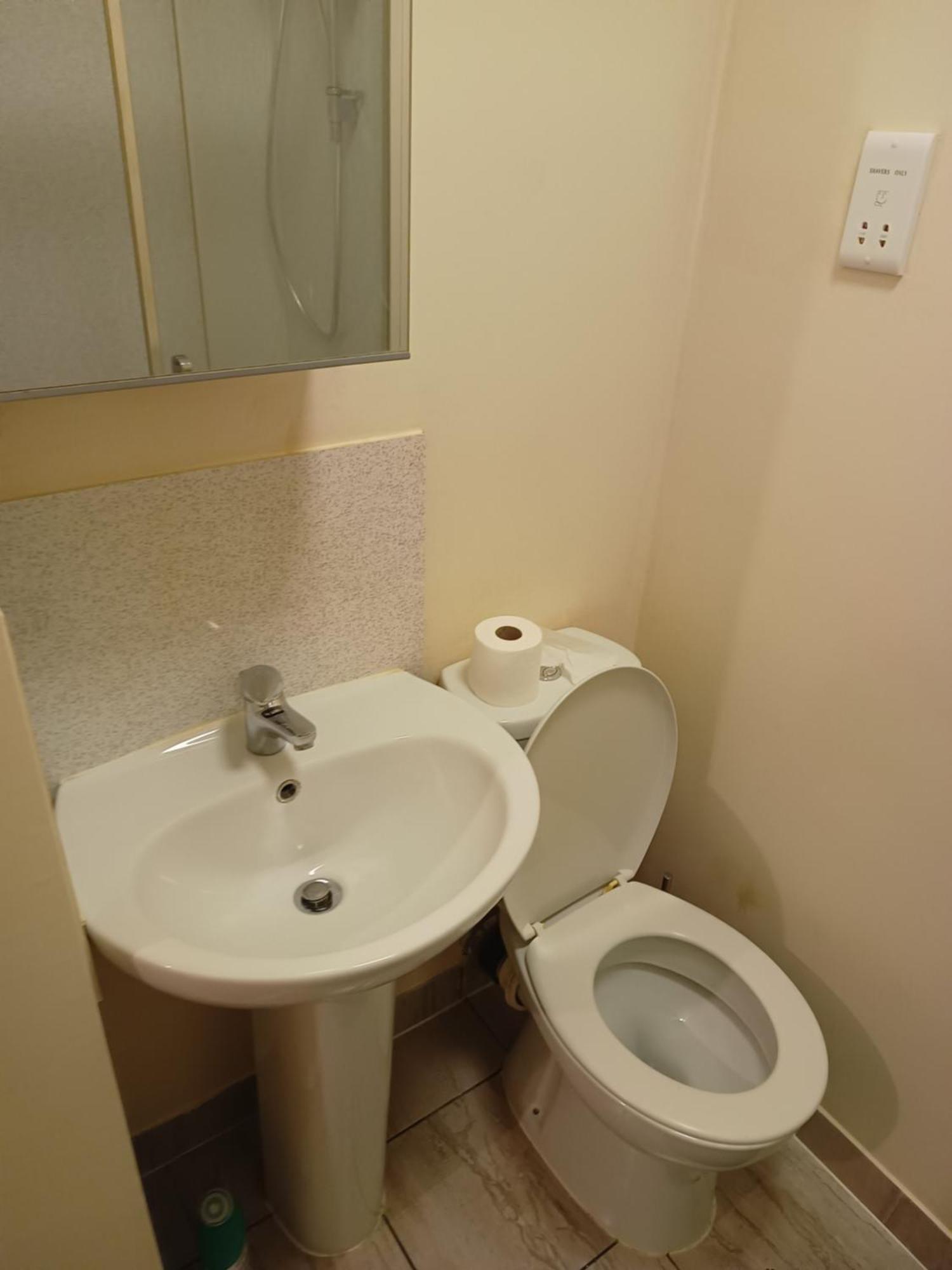 Hotel Aster House Milton  Zewnętrze zdjęcie